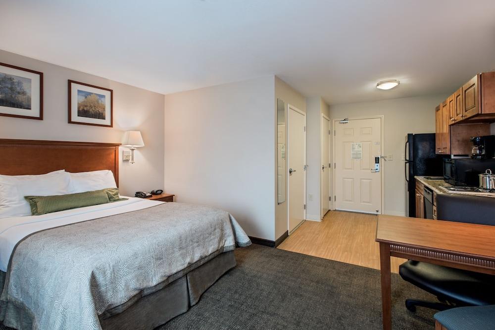 Candlewood Suites Perrysburg by IHG photo 20
