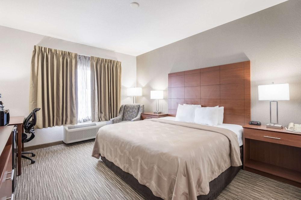 Quality Inn & Suites Lodi I-90 photo 10