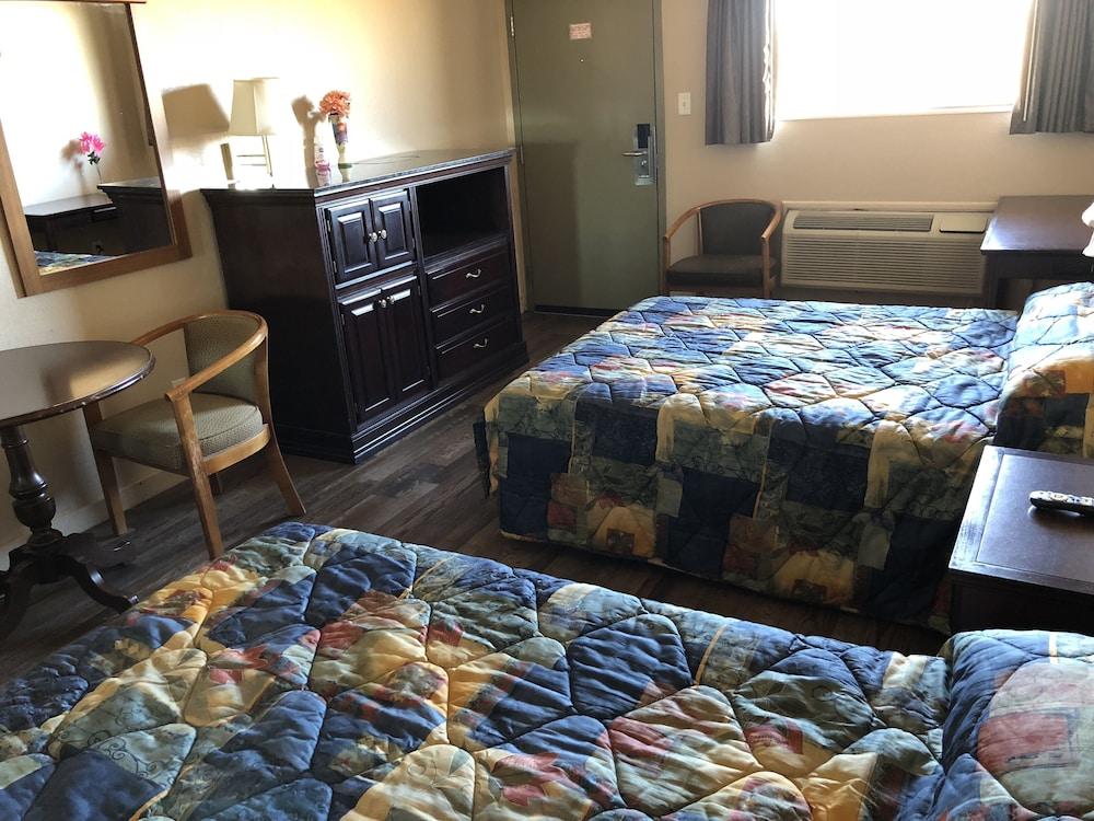 Rosener's Inn and banquet center photo 11