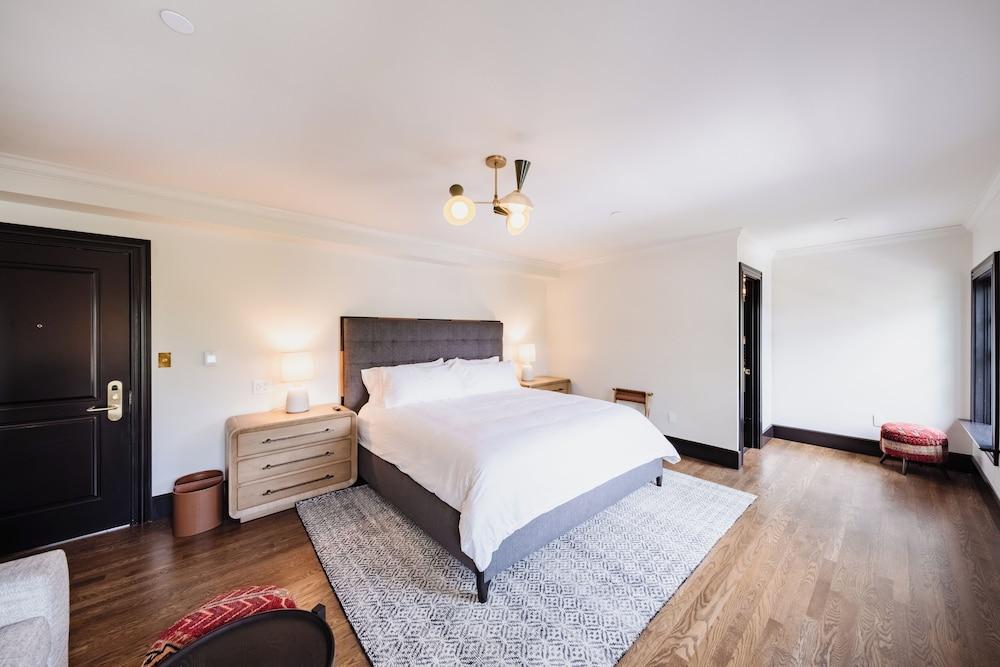 Hotel State College photo 11