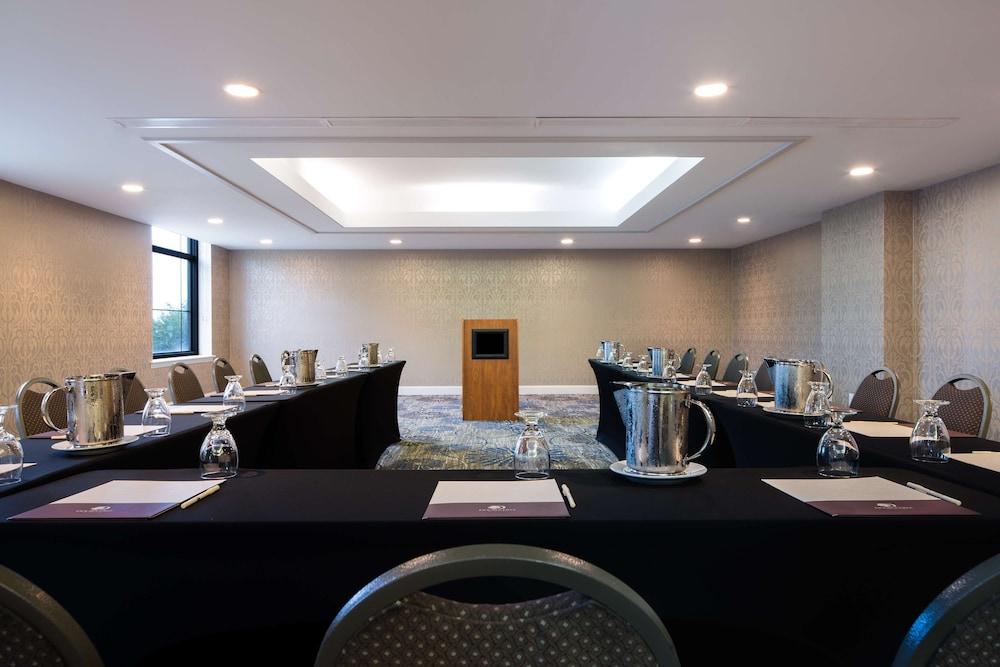 DoubleTree by Hilton Hotel Laurel photo 44
