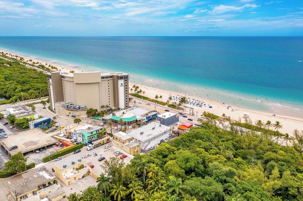 BeachSide 9th Residences photo 25