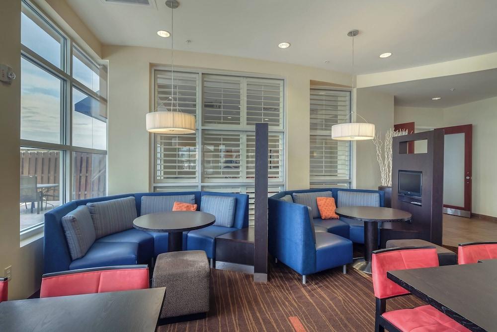Courtyard by Marriott Jacksonville Beach Oceanfront photo 26