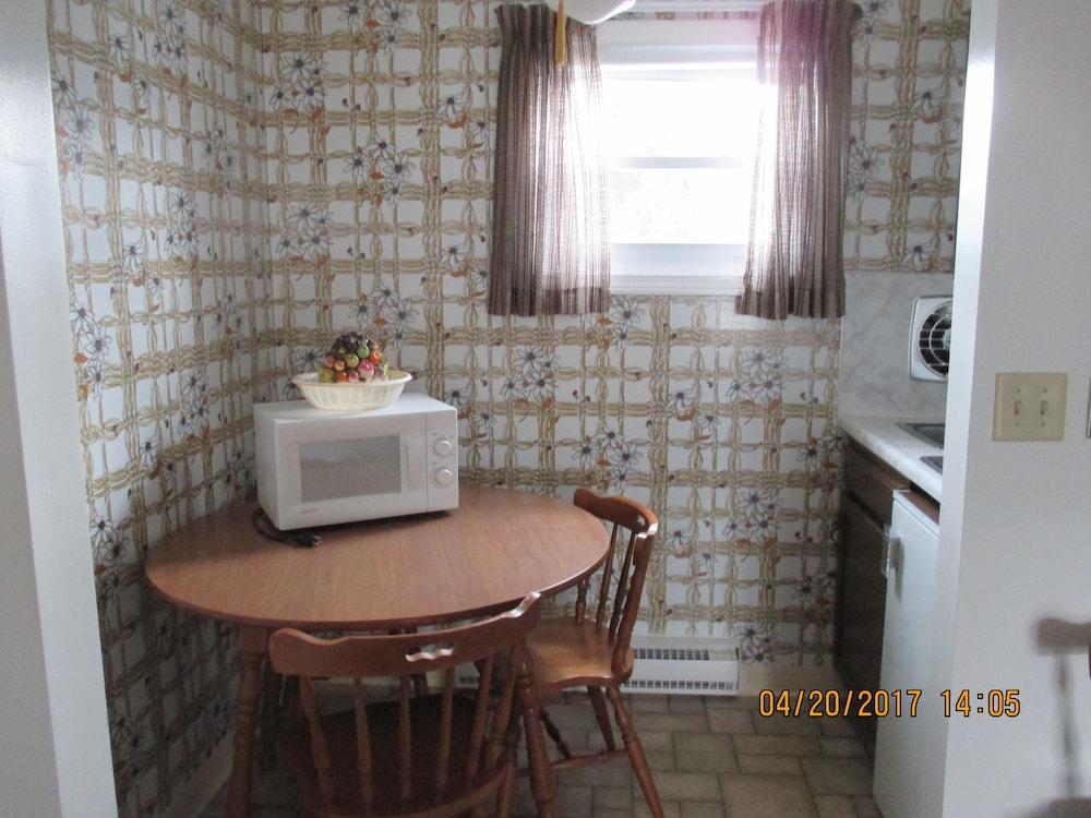 Long Beach Motor Inn photo 13