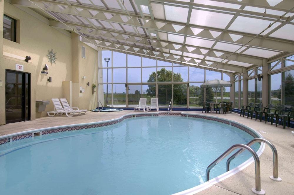 Baymont by Wyndham Springfield IL photo 17