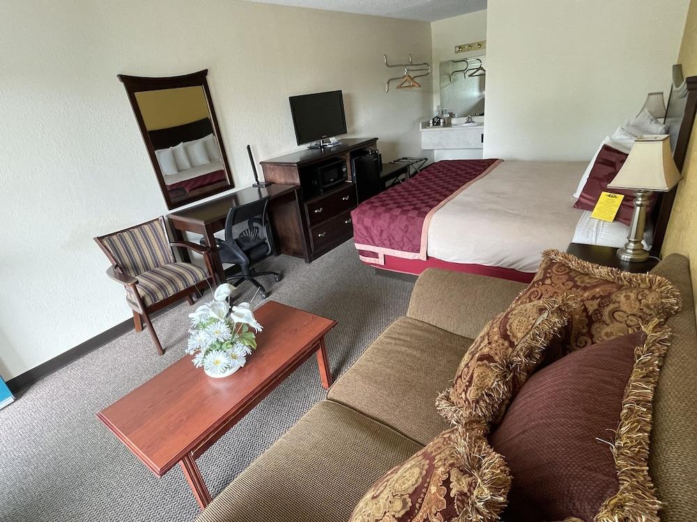 Ozark Valley Inn photo 15