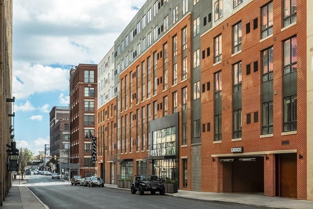 Luxury Apartments by Hyatus Center City photo 36