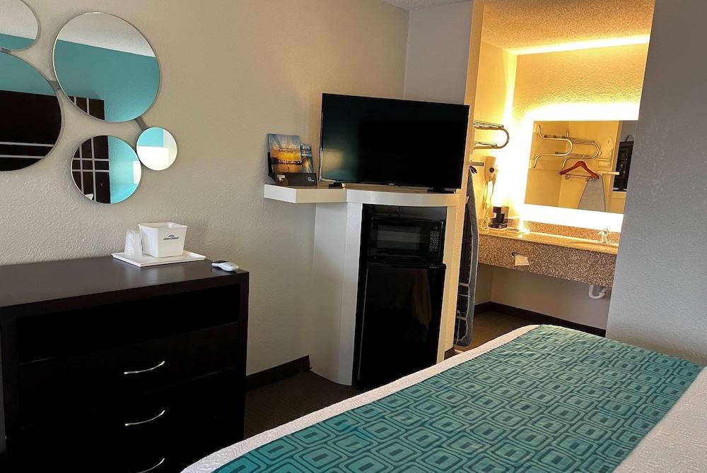 Howard Johnson by Wyndham Houston Heights/Downtown photo 6