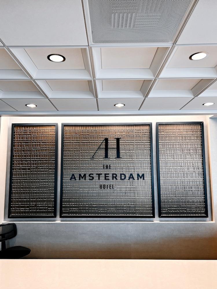Royal Amsterdam Hotel photo 2