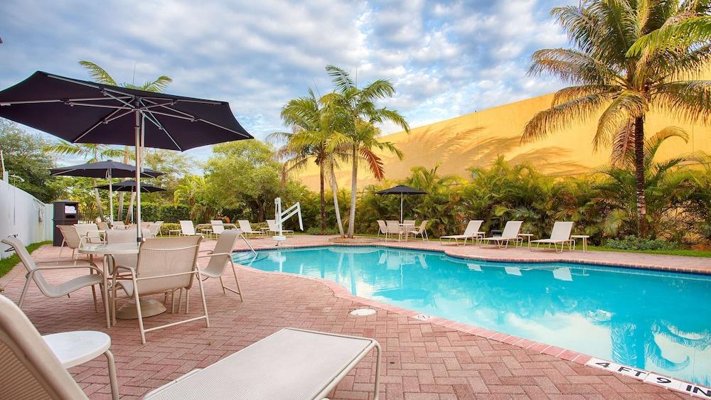 Best Western Plus Miami-Doral/Dolphin Mall photo 1