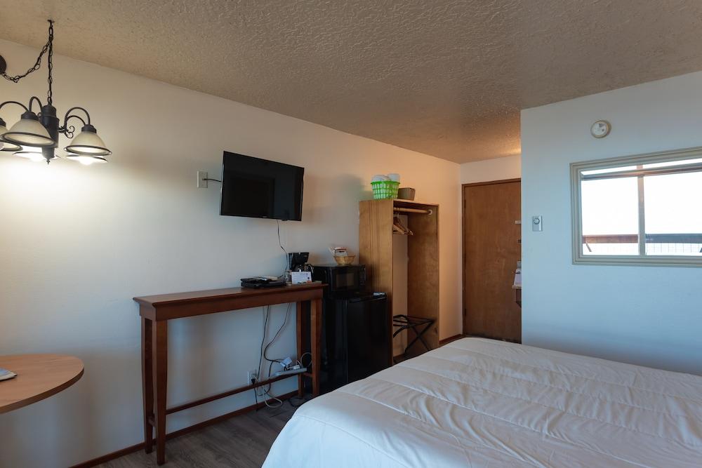 Terimore Bayfront Inn photo 57