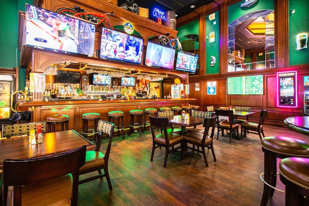Hampton Inn Deadwood at Tin Lizzie Gaming Resort photo 61