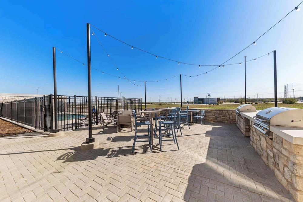 Everhome Suites Waco photo 12