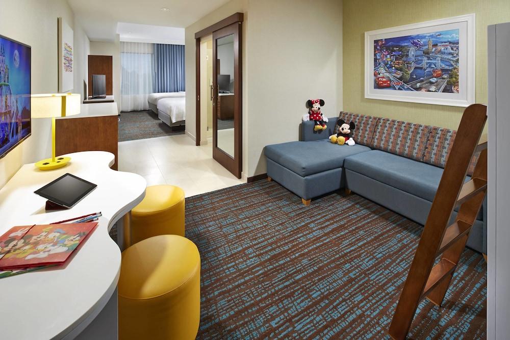 SpringHill Suites by Marriott at Anaheim Resort/Conv. Cntr photo 14