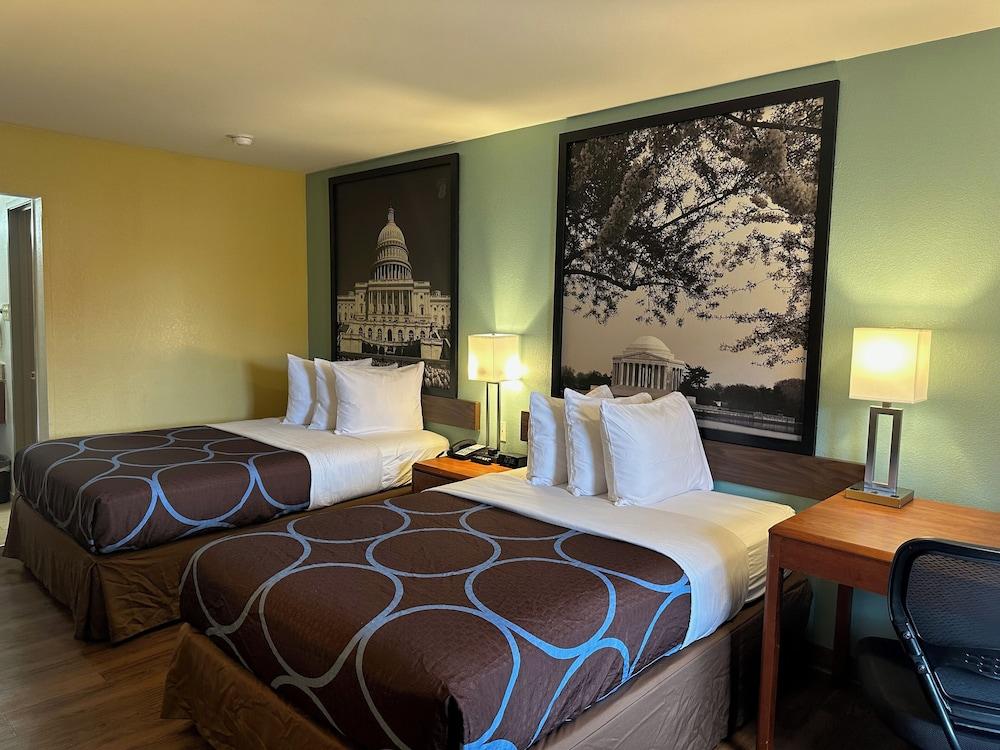 Super 8 by Wyndham Alexandria/Washington D.C. Area photo 6