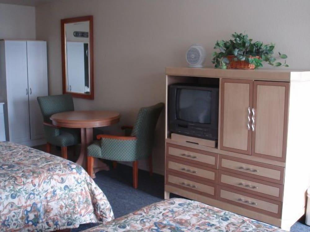 Royal Inn photo 4