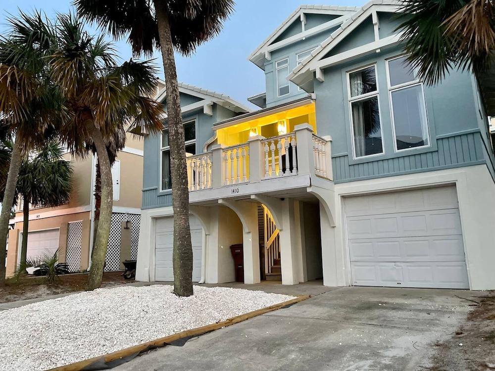 Days Like This -spacious Home Steps From the Beach photo 40
