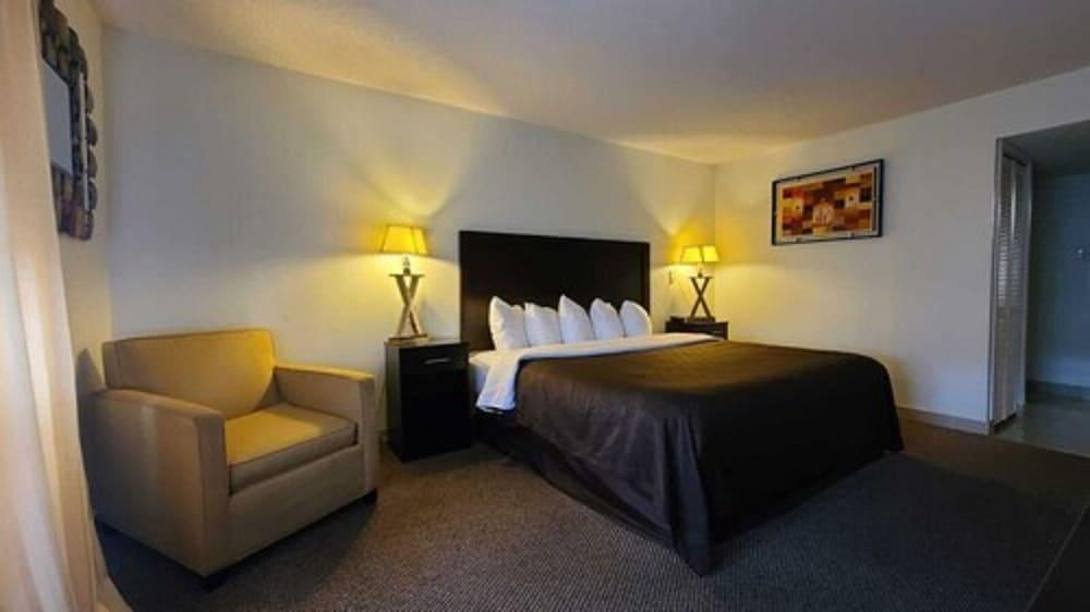 Clarion Inn near McAllen Airport photo 22