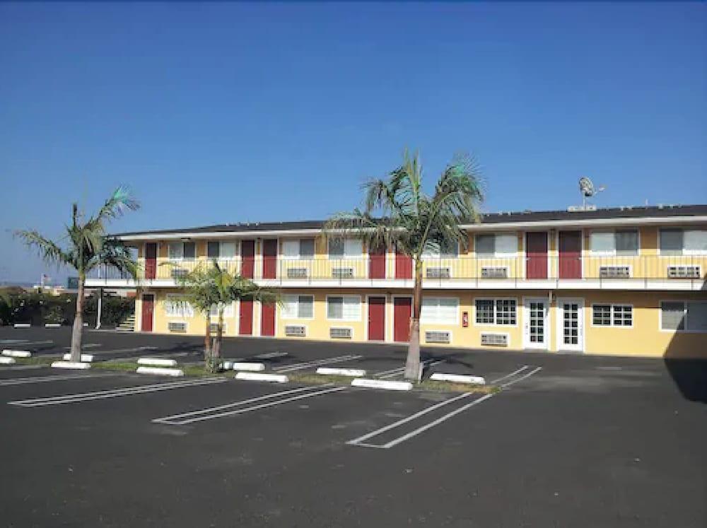 Lotus of Lompoc - A Great Hospitality Inn photo 17