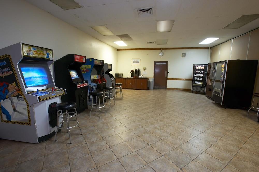 E-Z 8 Motel Phoenix Airporter photo 26
