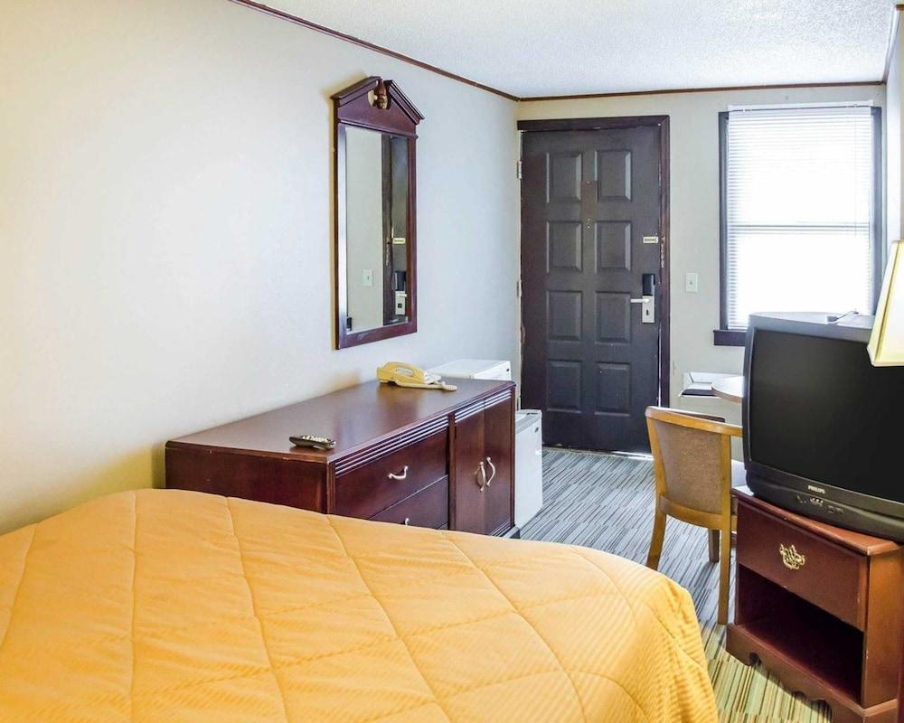 Rodeway Inn Carlisle North photo 9