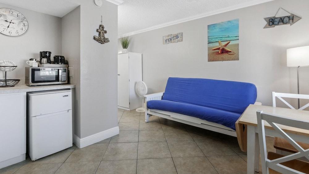 Pelican Pointe Clearwater Beach Hotel photo 45