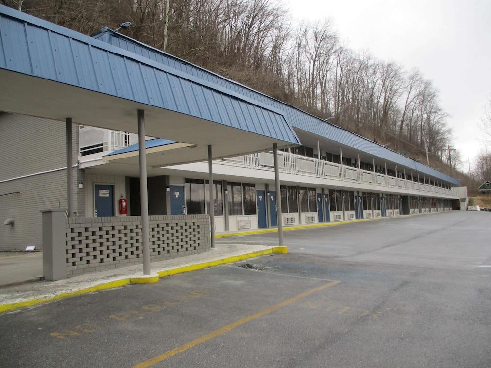 Motel 6 Chilhowie, VA  I-81 photo 18