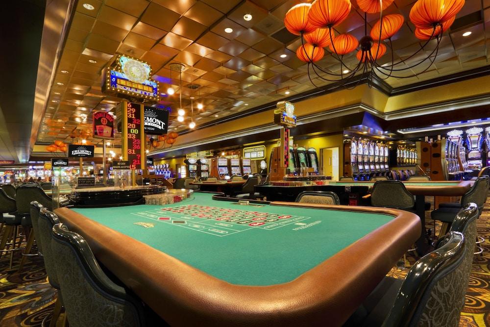 Fremont Hotel & Casino photo 16