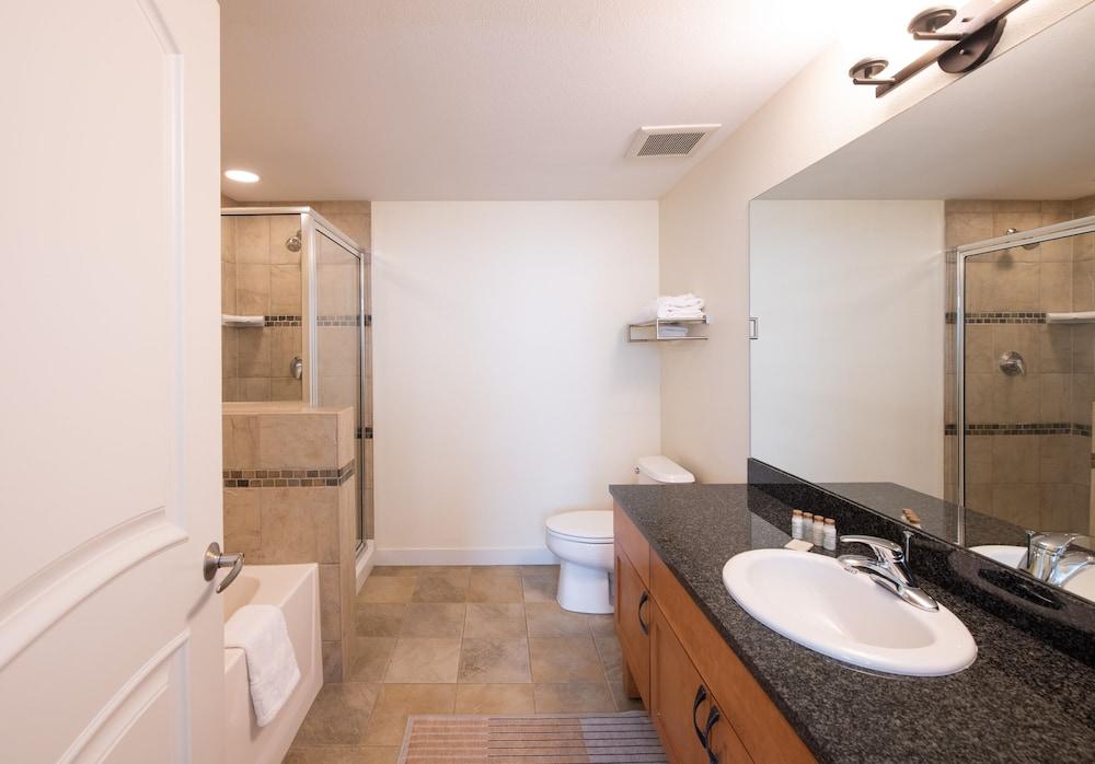 Best Western Plus Bass Hotel & Suites photo 17