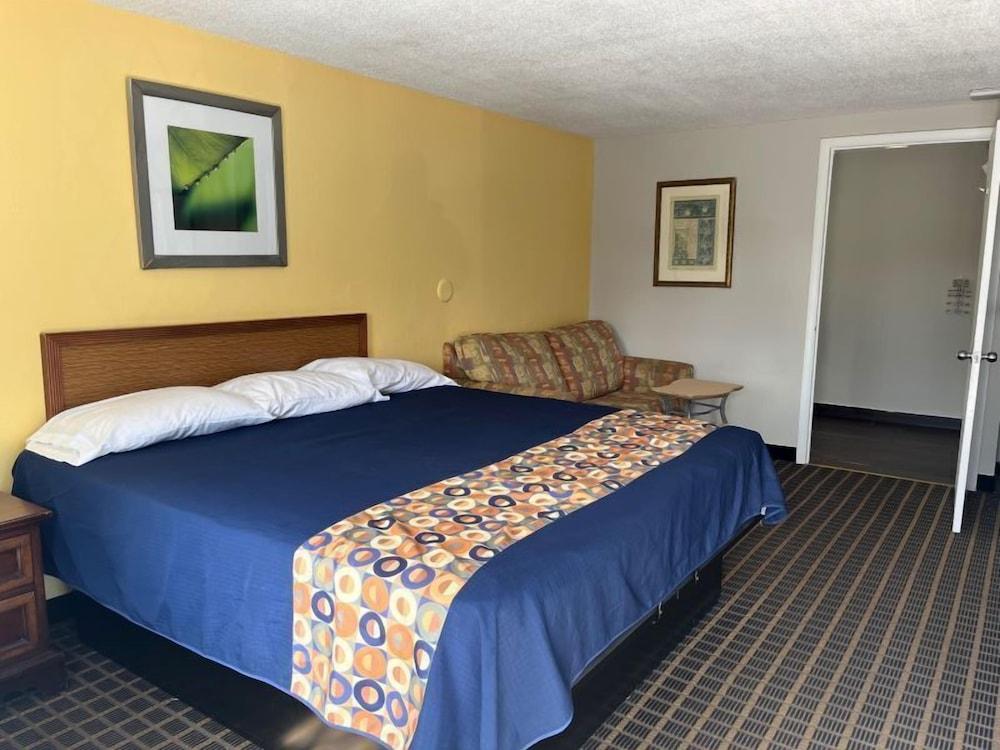 712 INN photo 3