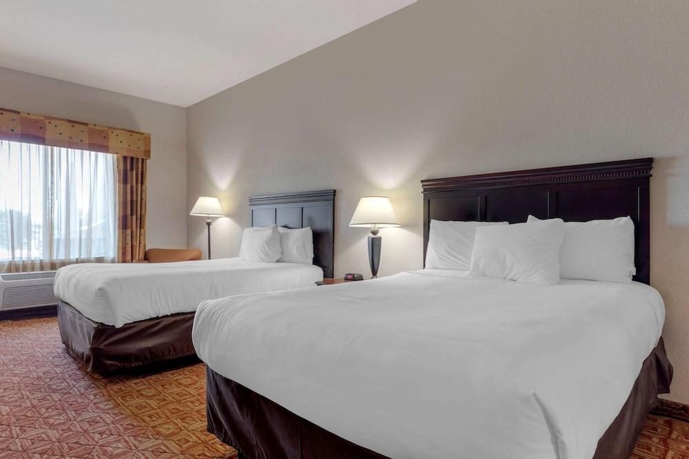 Lake Texoma Inn and Suites to match IHG photo 16
