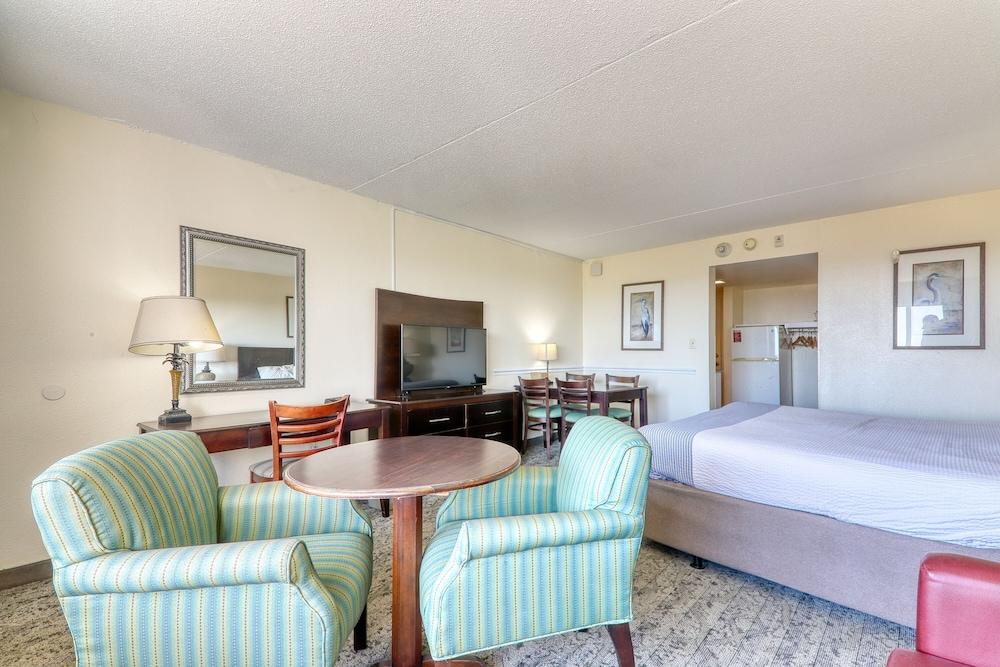 Blockade Runner Motor Inn photo 40