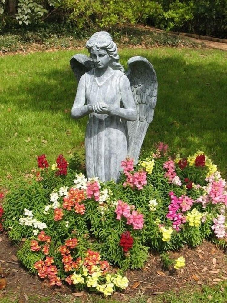 Monmouth Historic Inns and Gardens photo 51