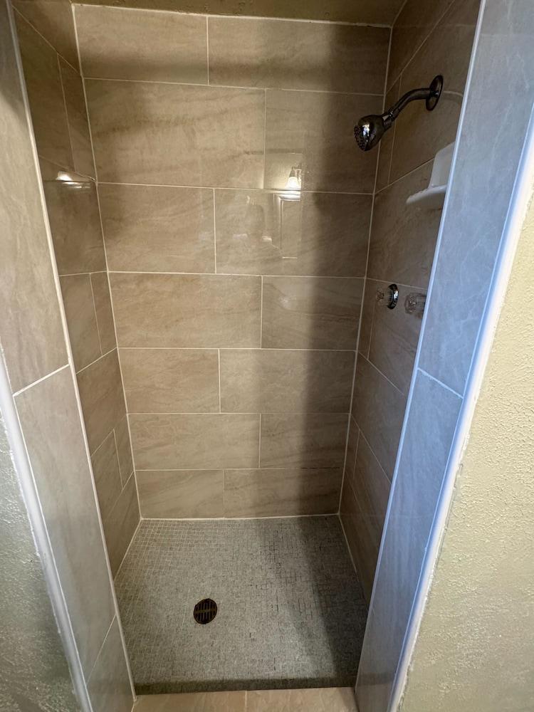 Carlton Marion Inn photo 19