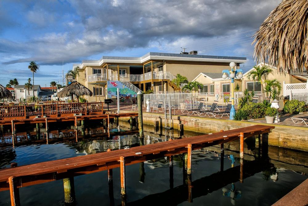 Bay Palms Waterfront Resort - Hotel and Marina photo 95