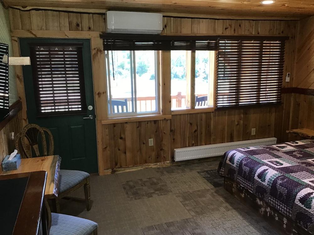 The Halfway House Motel photo 6
