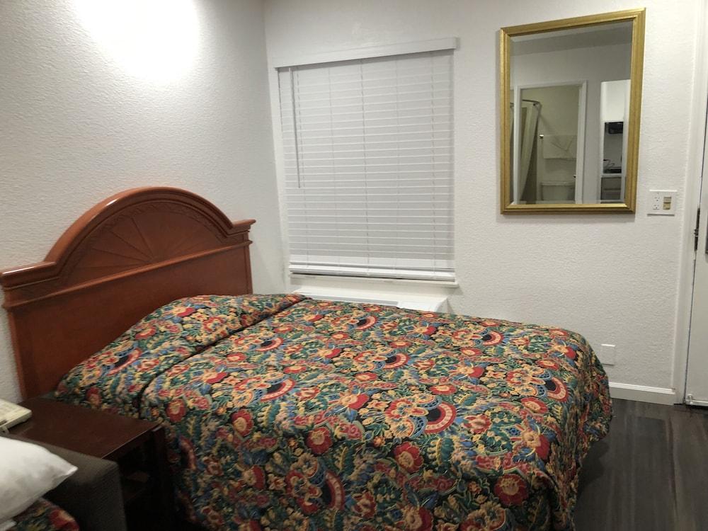 Solano Inn photo 7