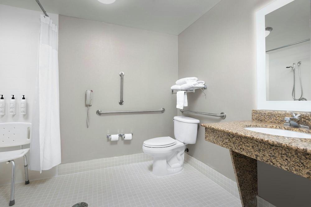 SpringHill Suites by Marriott Boston Peabody photo 12
