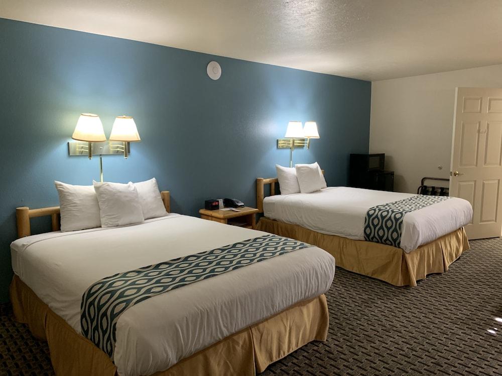 Rodeway Inn photo 3