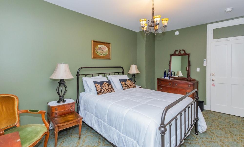 Historic Hotel Broadalbin photo 50