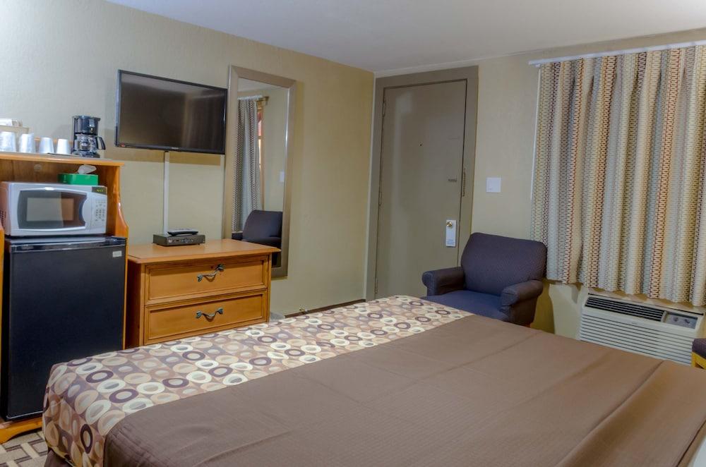 Relax Inn photo 6