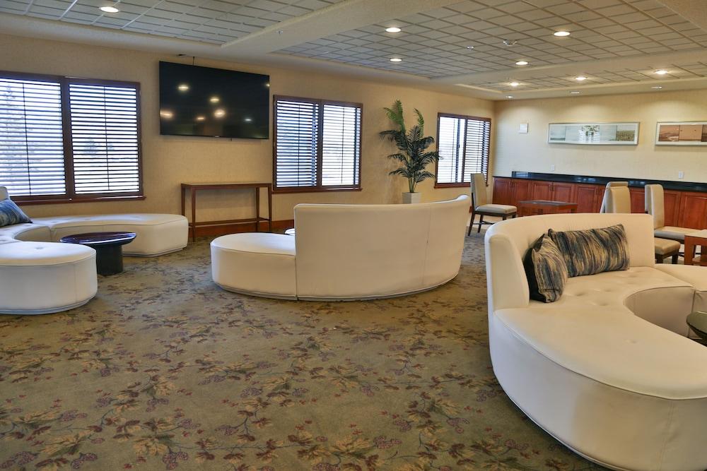 Sweetwater Lodge photo 24