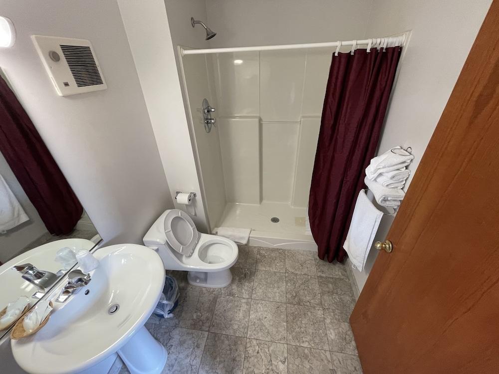 VIBE INN - WHIRLPOOL SUITES photo 21