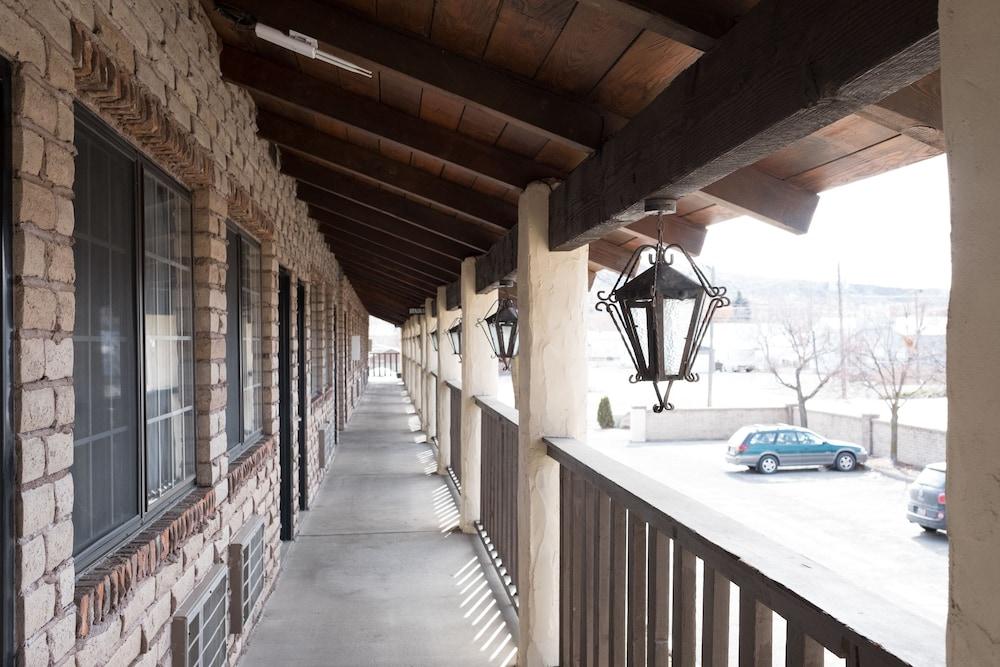 Quality Inn Baker City photo 32