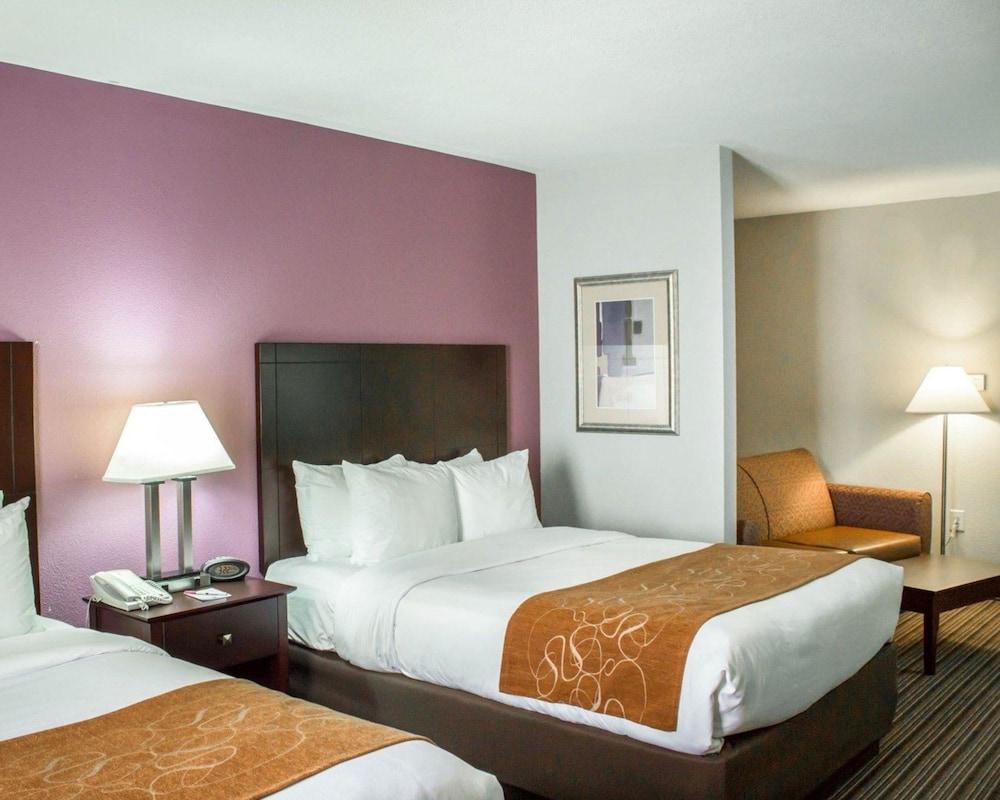 Comfort Suites Sanford photo 13
