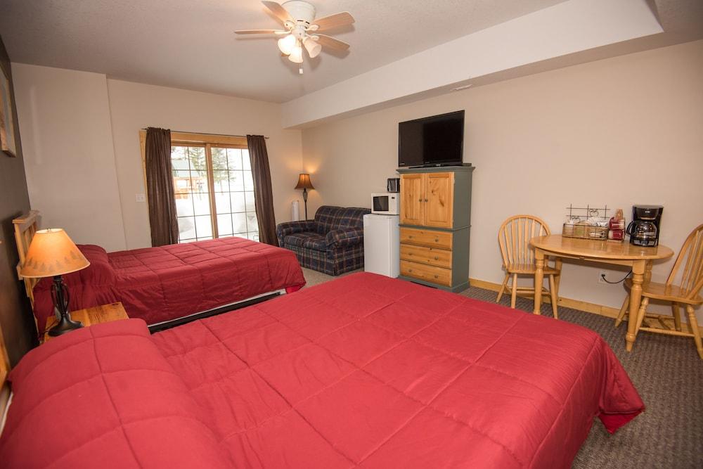 Skyport Lodge photo 3