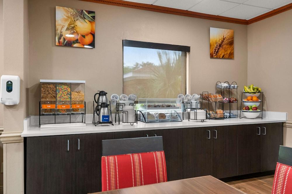 Comfort Inn & Suites Chipley photo 22