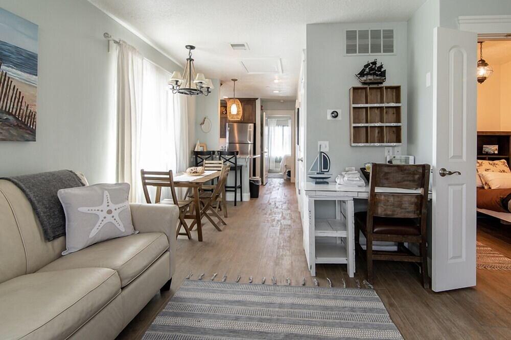 Aspenwood Manor photo 15