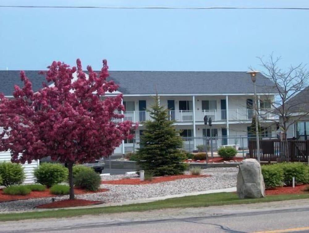 Sunrise Beach Motel photo 28