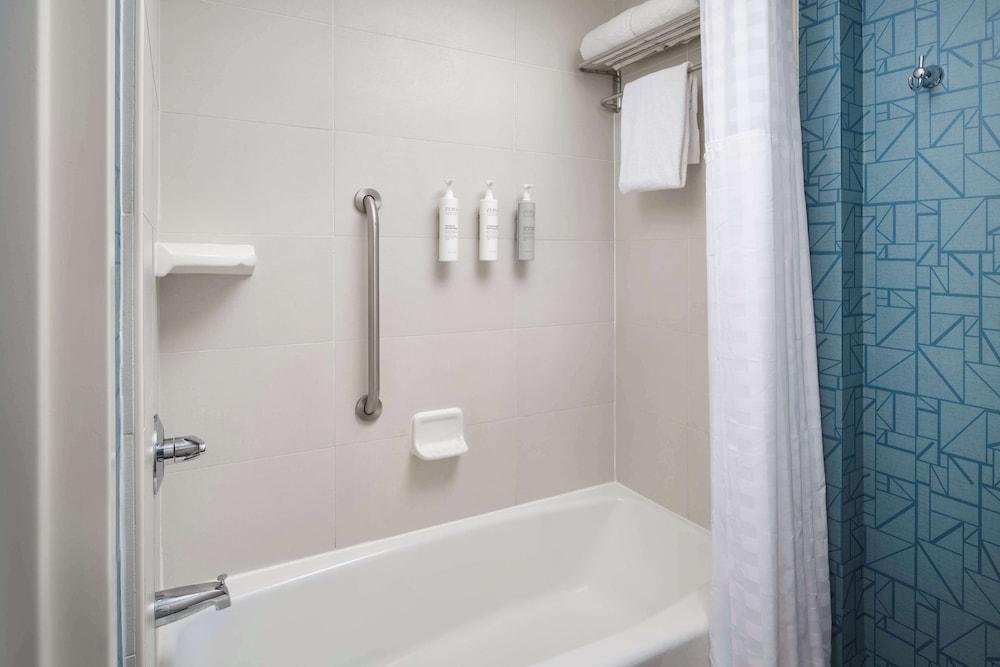 Homewood Suites by Hilton Atlanta Midtown, GA photo 17